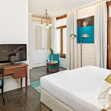 Boutique H10 De La Reina Hotel Madrid