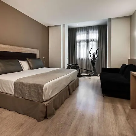 Catalonia Gran Vía Hotel 4*