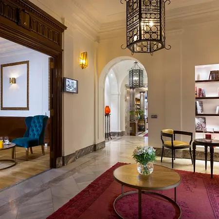 Boutique H10 De La Reina 4*