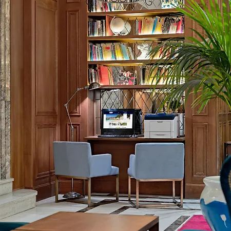 Boutique H10 De La Reina 4* Madrid