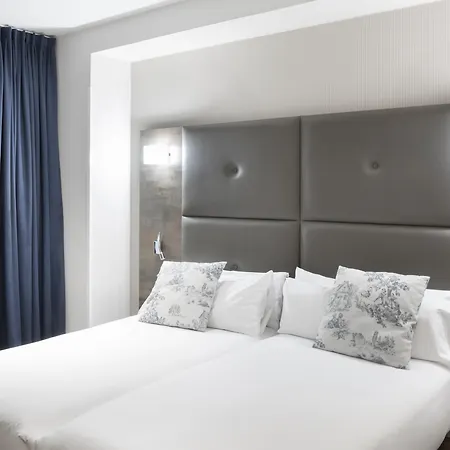 Petit Palace Posada Del Peine Hotel 4*