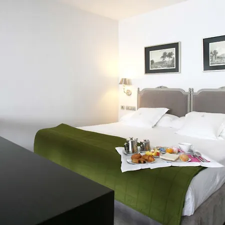 Meninas - Boutique Opera Hotel 4*