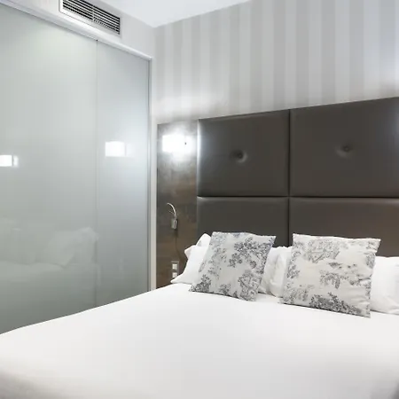 Hotel Petit Palace Posada Del Peine Madrid