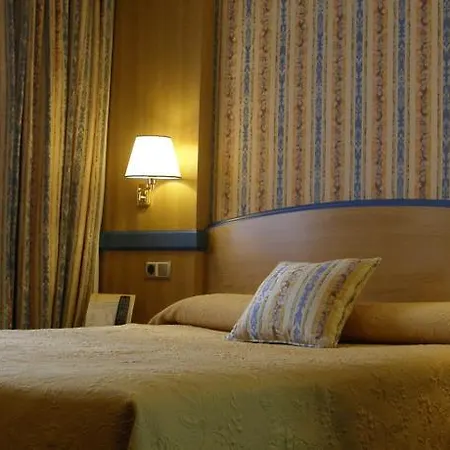 Gran Versalles Hotel 4*