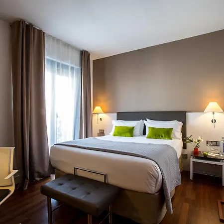 Leonardo Boutique Hotel 3*