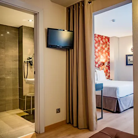 Meninas - Boutique Opera Hotel 4*