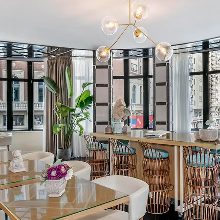 Vincci Capitol Szálloda 4*