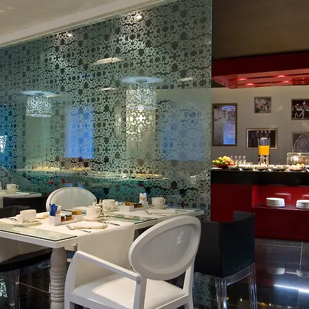 Hotel Vincci Via - 66