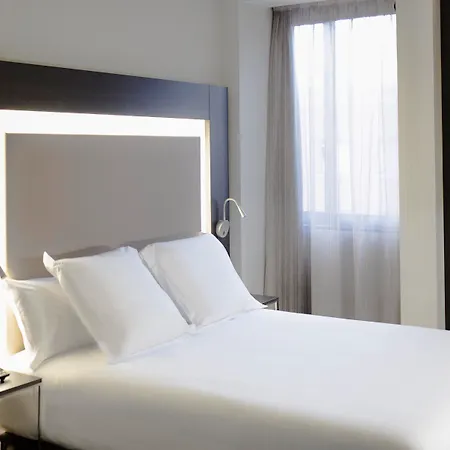 Novotel Center Hotel