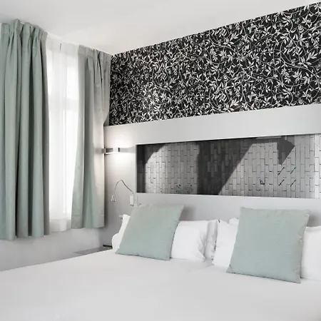 Petit Palace Plaza Mayor Hotel