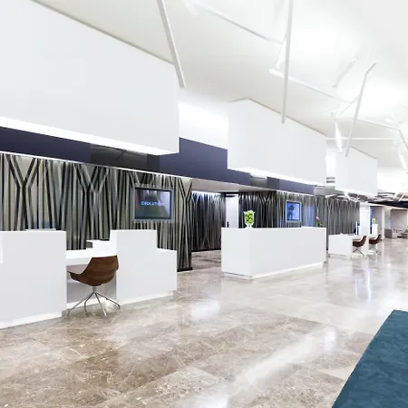 Novotel Center Hotel 4*
