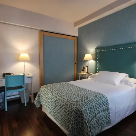 Szálloda Vincci Soma Madrid