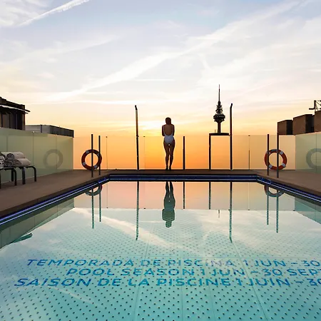 Novotel Center Hotel 4*