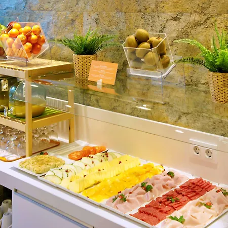 Ibis Styles Prado 3*