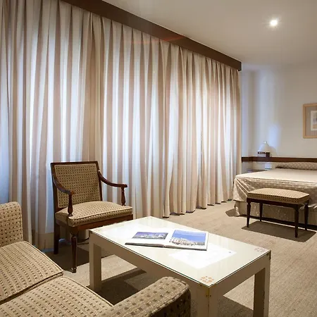 Espahotel Plaza Basilica Aparthotel 3*