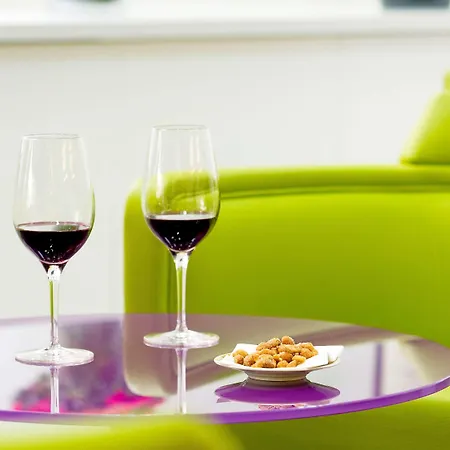 Ibis Styles Prado 3*