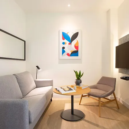 Hotel Innside By Melia Gran Via 4*