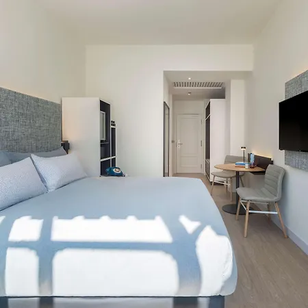Innside By Melia Gran Via Hotel 4*