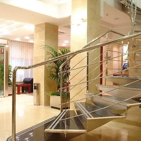 Gran Legazpi Hotell