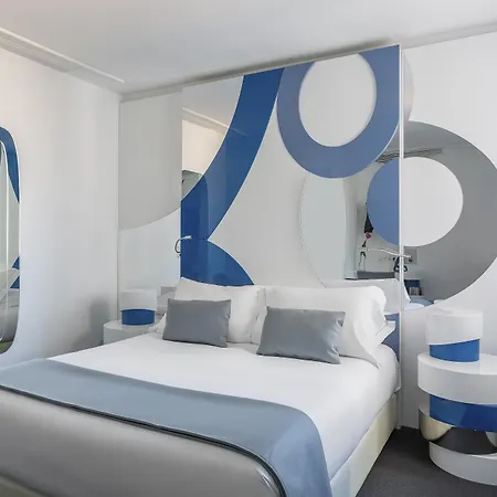 Mate Oscar Hotel 3*