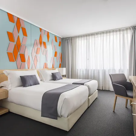 Mate Oscar Hotel