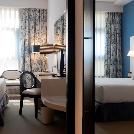 Hotel Nuevo Boston 4*