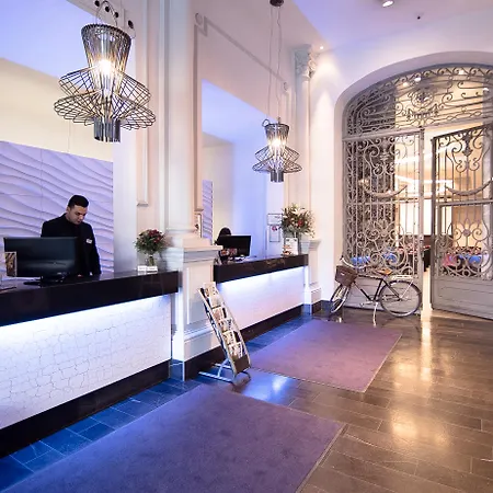 Petit Palace Savoy Alfonso Xii Hotel 4*