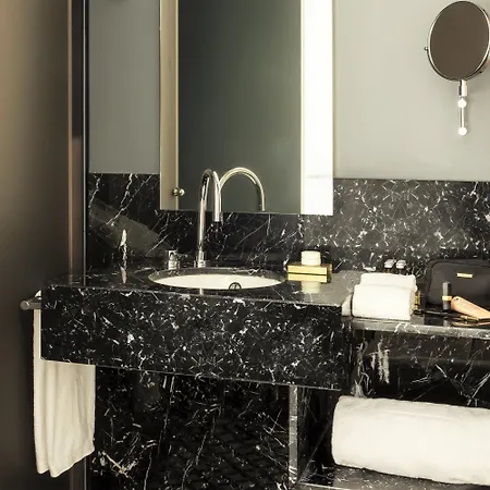 Totem Madrid, A Small Luxury Of The World Hotel Madrid