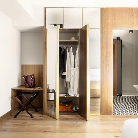 Totem Madrid, A Small Luxury Of The World 4* Madrid