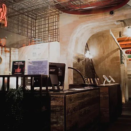 楚埃卡007客房酒店