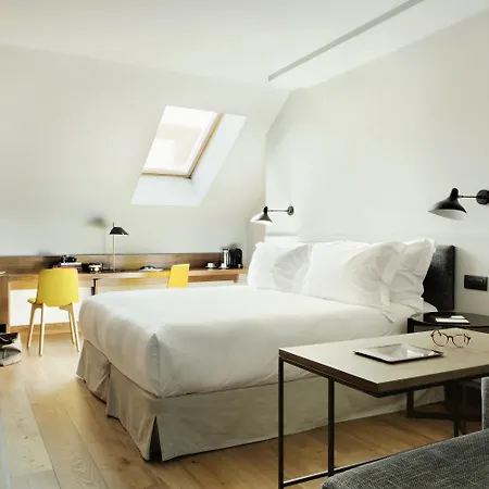 Totem Madrid, A Small Luxury Of The World 4*