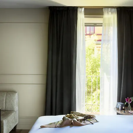 Hotel Totem Madrid, A Small Luxury Of The World