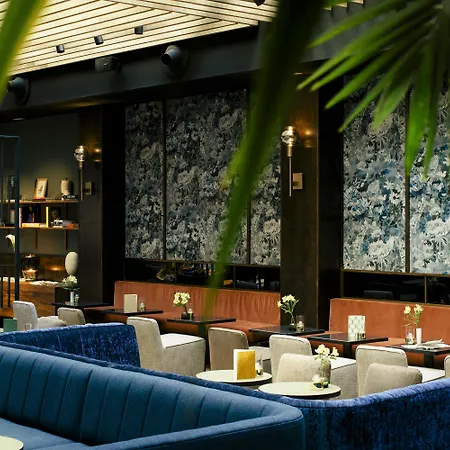 Totem Madrid, A Small Luxury Of The World 4*