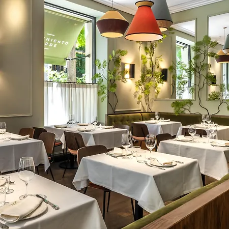 Totem Madrid, A Small Luxury Of The World 4*
