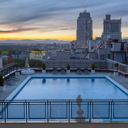 Emperador Hotel 4*
