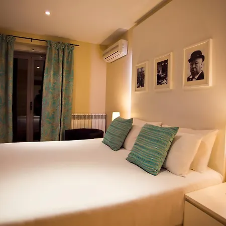 In The Centre Apartment *