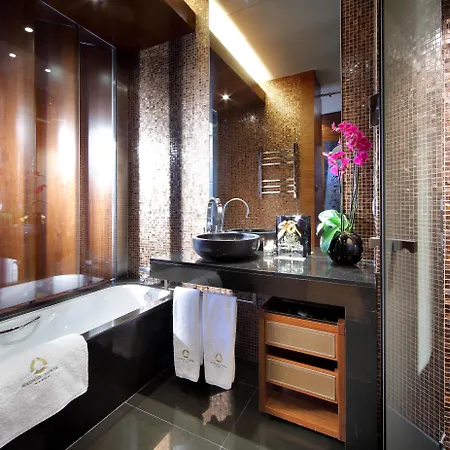 Eurostars Tower 5*