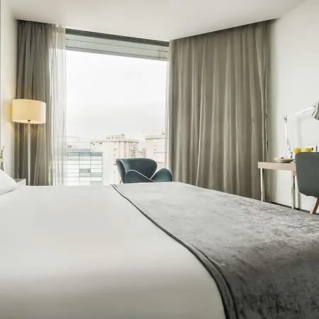 Ilunion Atrium 4*