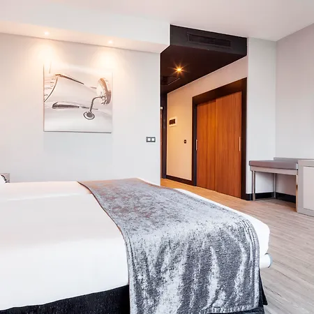 Hotel Ilunion Atrium Madrid