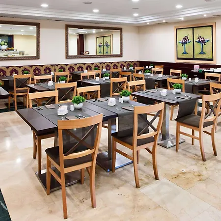 Catalonia Puerta Del Sol Hotel 4*
