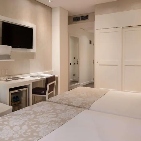 Catalonia Puerta Del Sol Hotel 4*