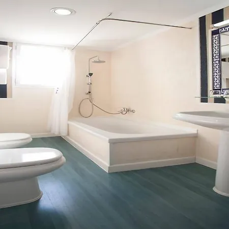 Hrc Hotel Madrid