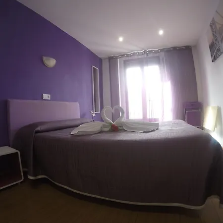Rober Casa de hóspedes Madri