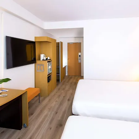 Hotel Novotel Campo De Las Naciones 4*