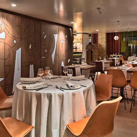 H10 Tribeca Hotel 4*