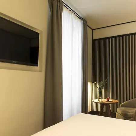 Hotel Icon Embassy