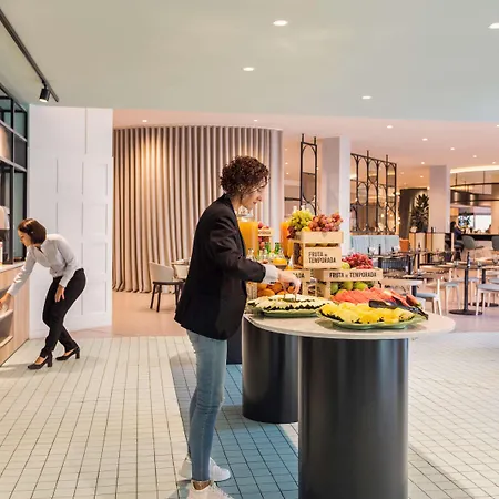 Novotel Campo De Las Naciones Madryt
