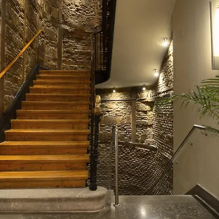 Icon Embassy Hotel Madryt