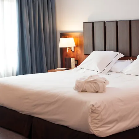 Claridge Hotel 4*