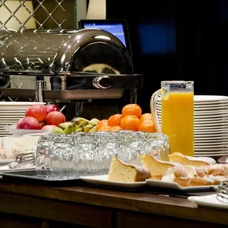 Hotel Claridge 4*
